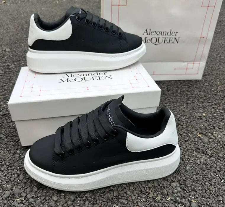 Sneakers Model AMQ – Negru/Alb